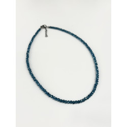 Elegantní třpytivý náhrdelník