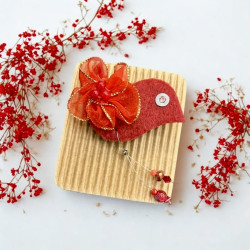 Zvířátková brož s kamínky – stylový šperk pro milovníky originality