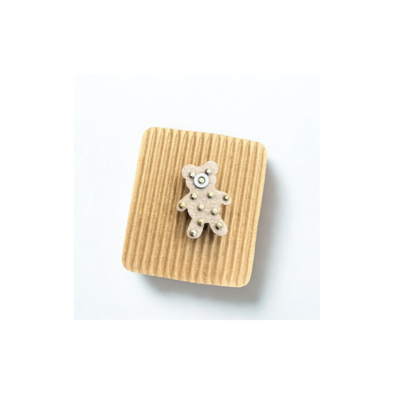 Zvířátková brož s kamínky – stylový šperk pro milovníky originality